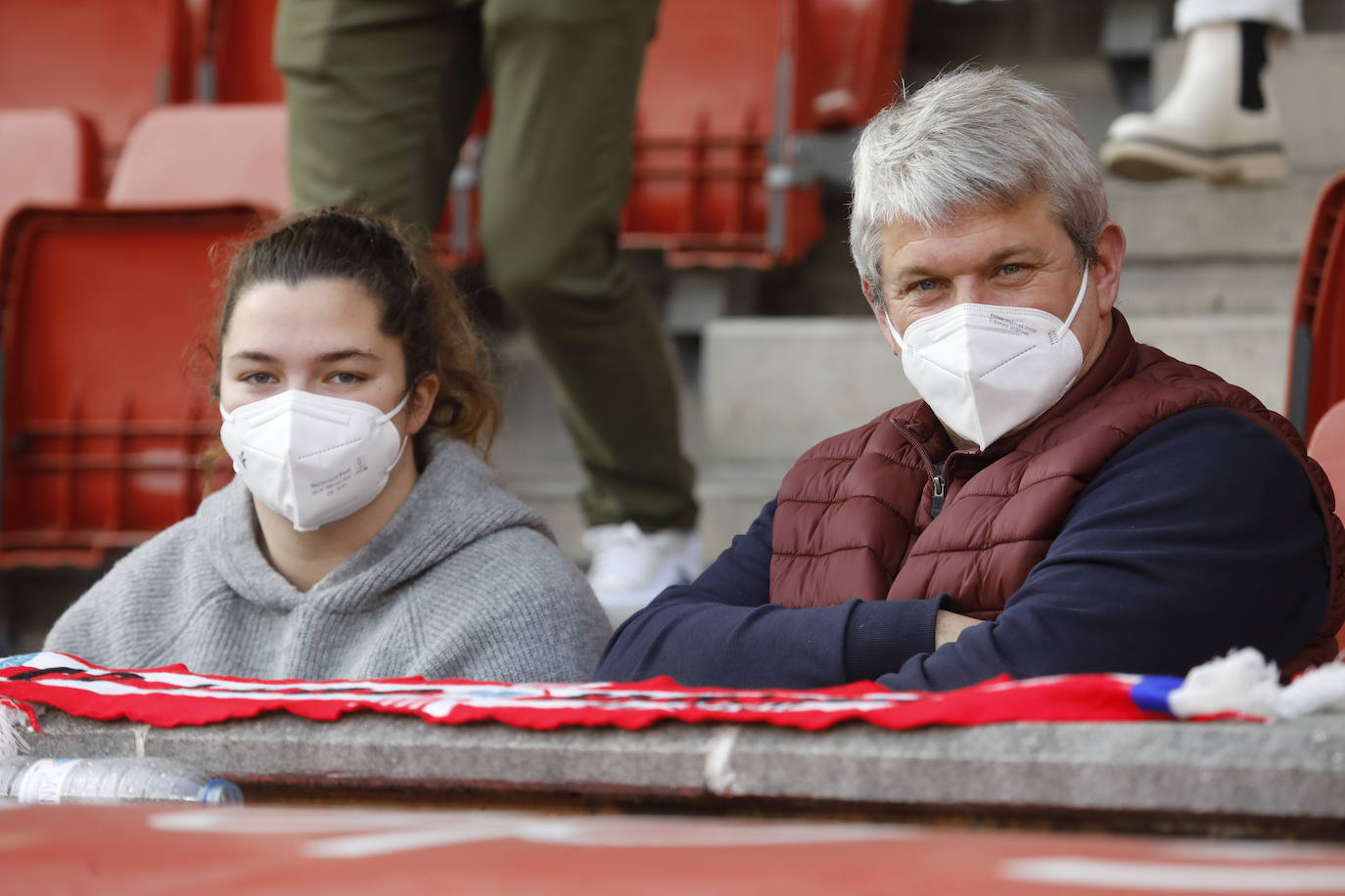 Fotos: ¿Estuviste en el Sporting - Lugo? ¡Búscate!