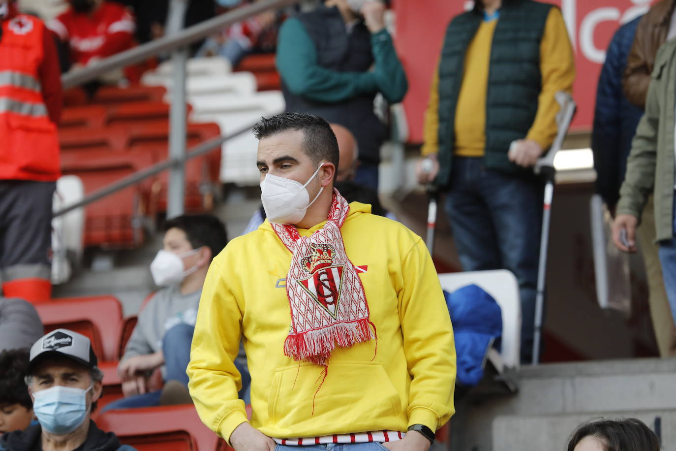 Fotos: ¿Estuviste en el Sporting - Lugo? ¡Búscate!