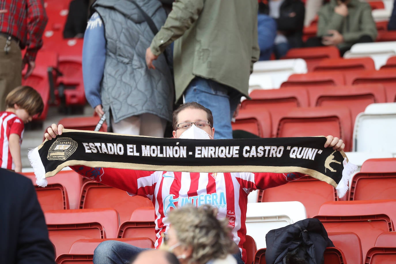 Fotos: ¿Estuviste en el Sporting - Lugo? ¡Búscate!