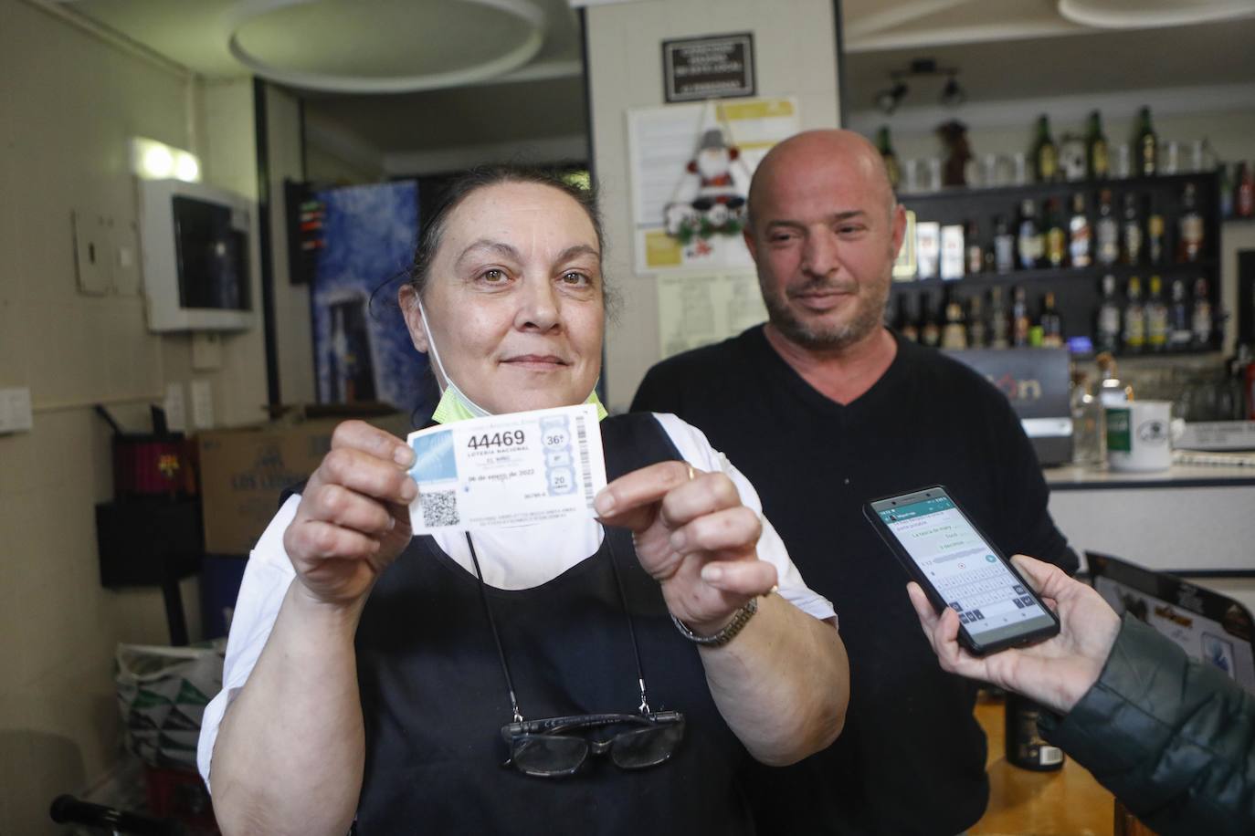 La Lotería del Niño ha dejado en total 1,4 millones de euros en Asturias. El segundo premio, que ha estado muy repartido, ha tocado en la administración gijonesa la calle Gran Capitán, en la de Rufo Garcia Rendueles, también en Gijón, y en la ovetense de Padre Buenaventura Paredes. 