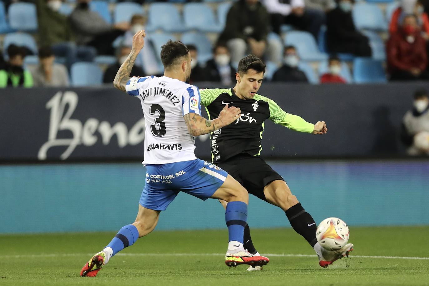 Fotos: Las mejores imágenes del Málaga - Sporting