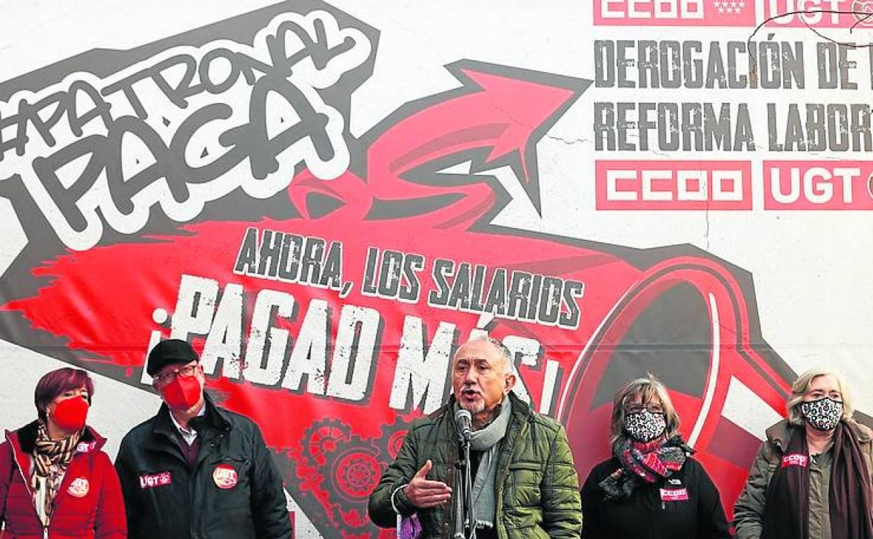 El líder de UGT, Pepe Álvarez, en una protesta para el alza de los salarios. 