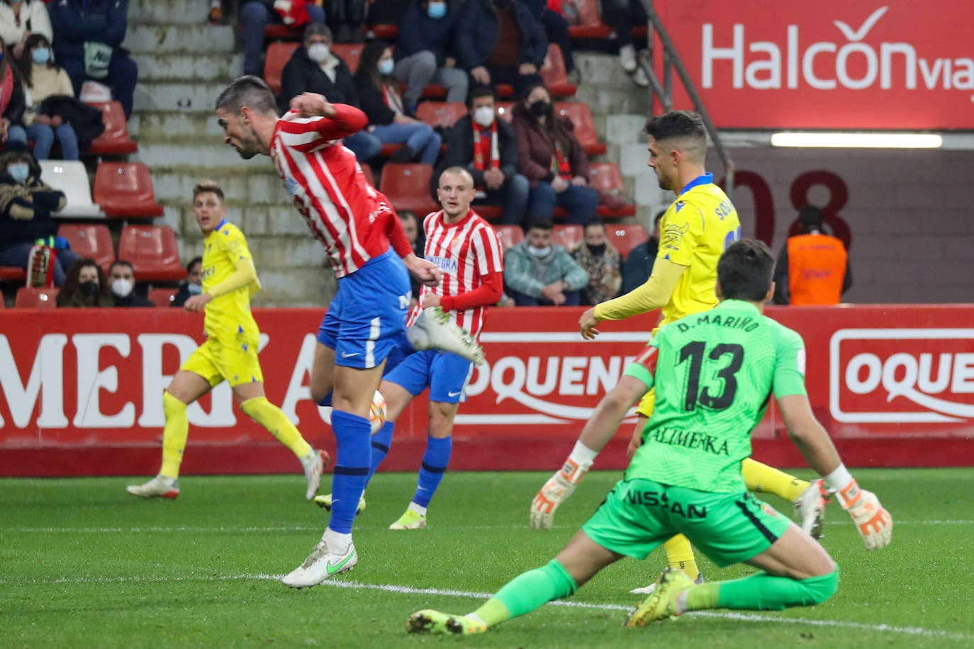 Fotos: Las mejores jugadas del Sporting-Cádiz