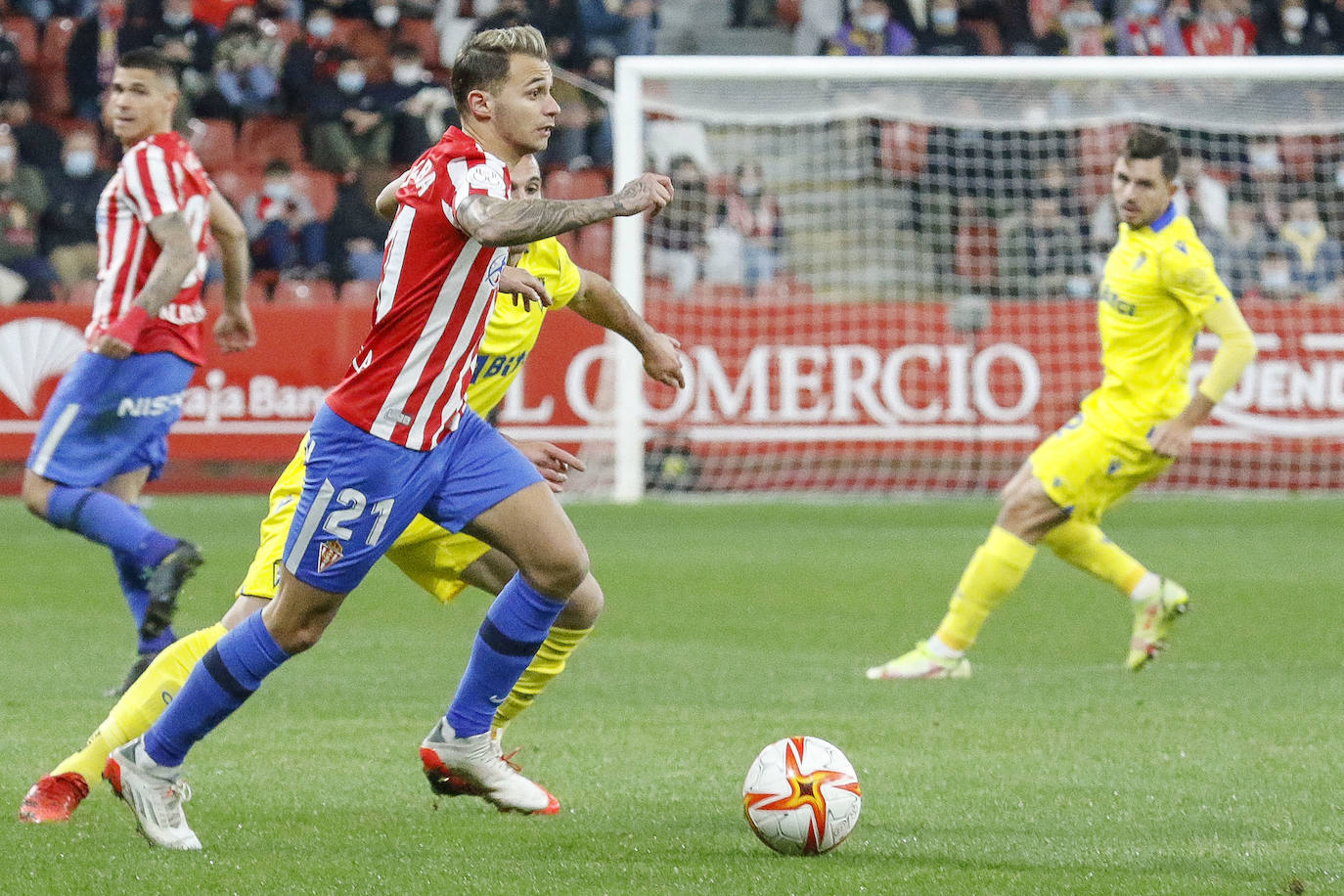 Fotos: Las mejores jugadas del Sporting-Cádiz