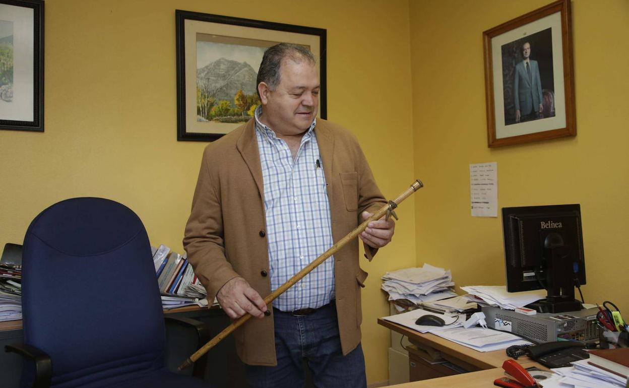 El exalcalde de Ponga Cándido Vega. 