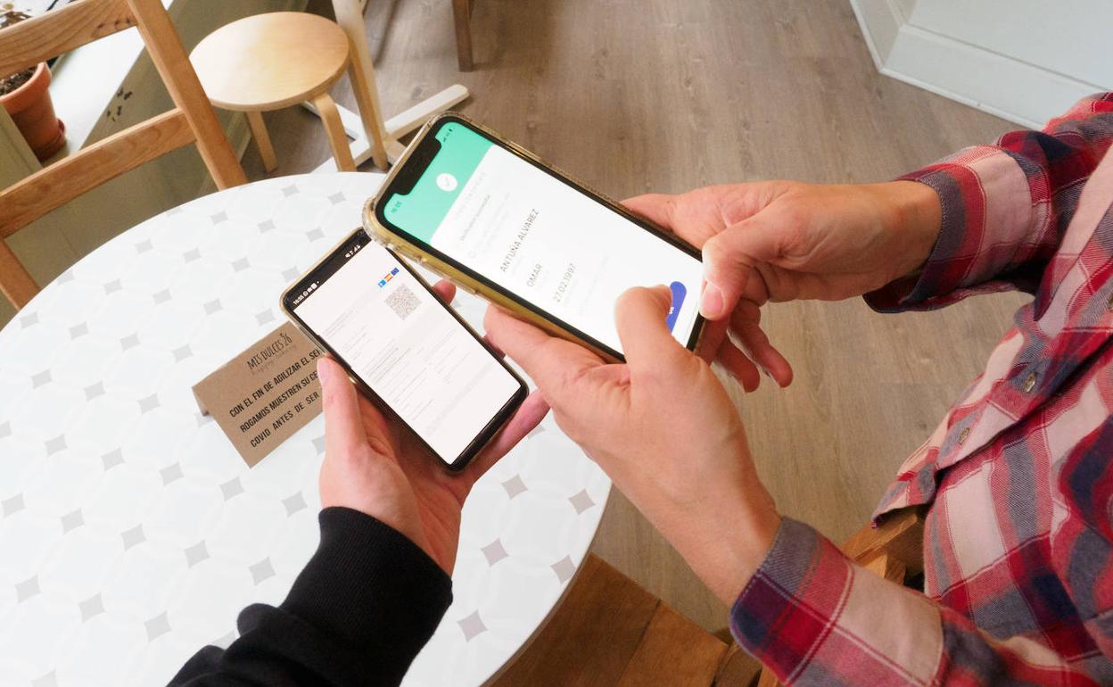 El pasaporte covid, obligatorio en Francia. 