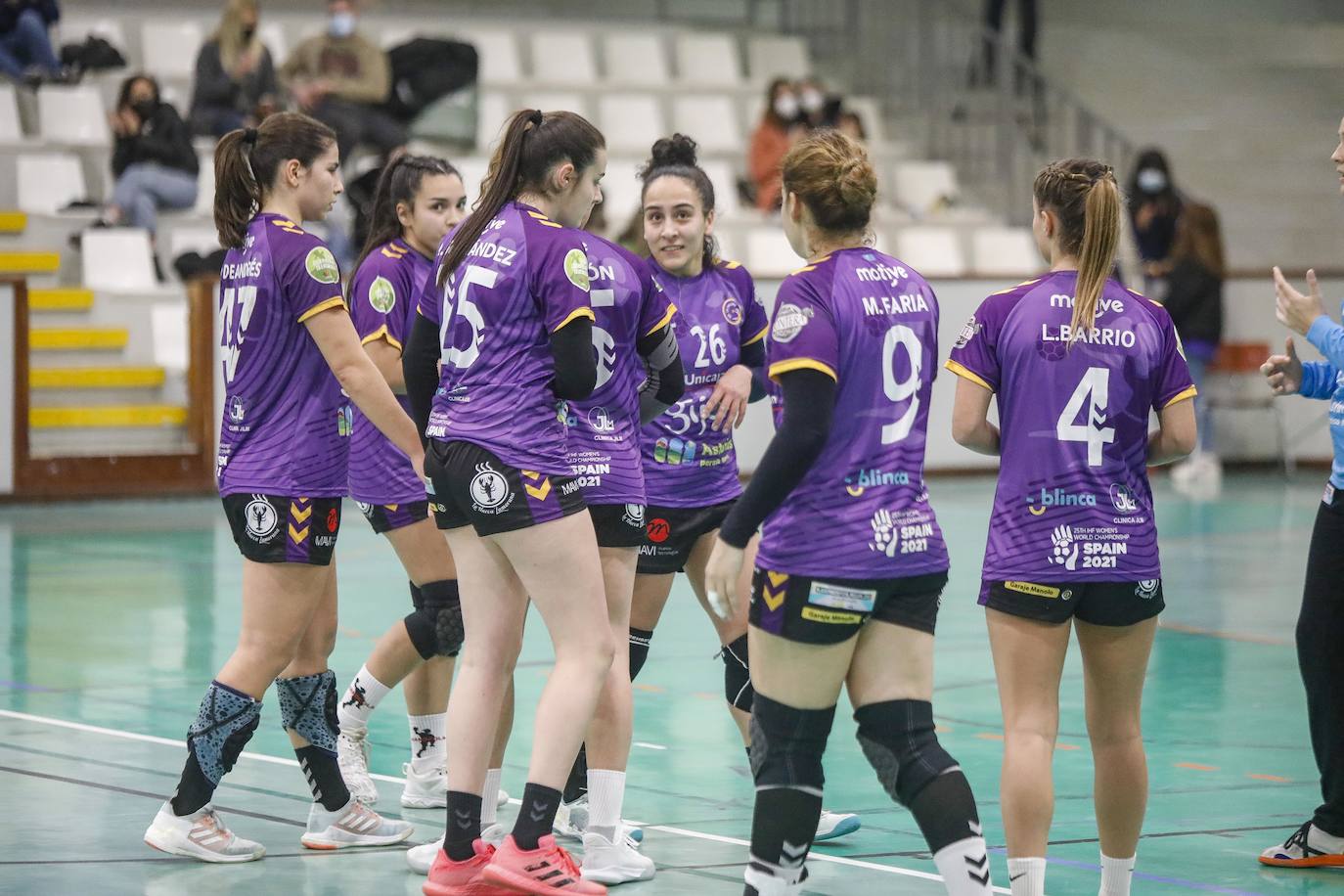 Fotos: Balonmano femenino: El Unicaja se clasifica para la Copa de la Reina