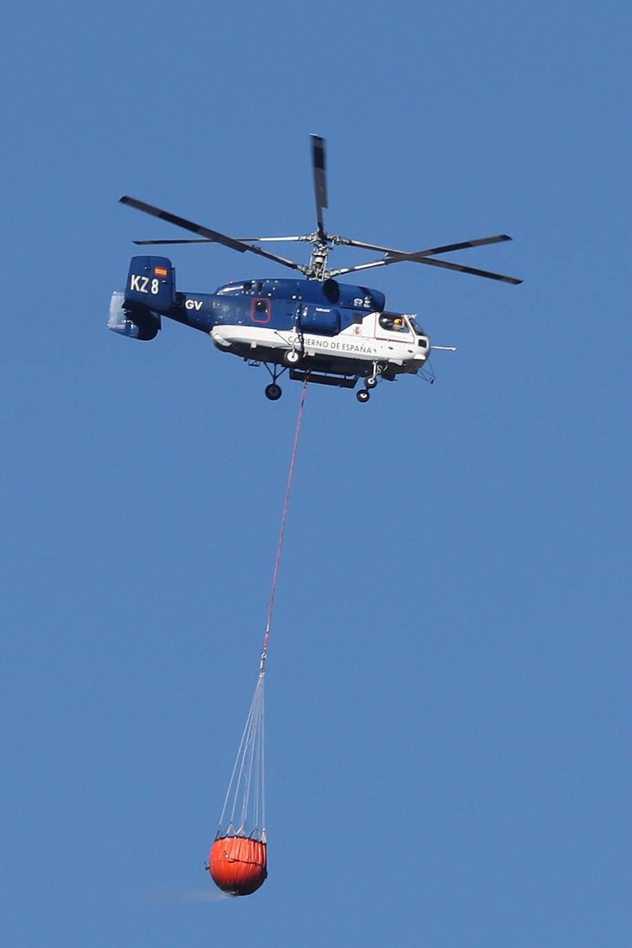 La rápida actuación de los servicios de emergencias impidió que el incendio entrase en la reserva natural de Muniellos, situada en la vertiente inmediatamente aledaña a la zona donde se estaba produciendo el fuego, que tiene todos las indicios de haber sido provocado, como comentaron algunos vecinos de la zona.