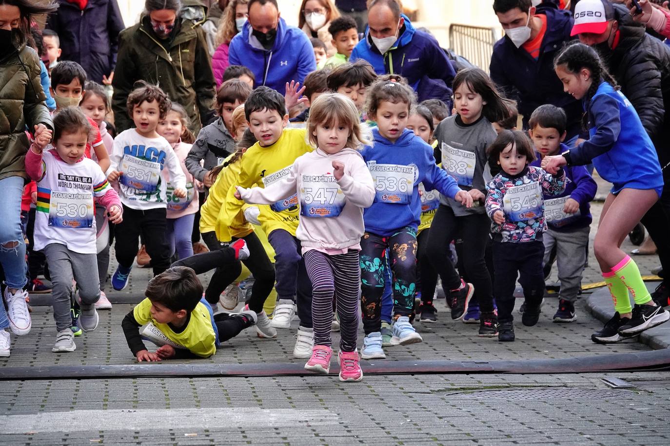 Dimas Pereira se impone en el Cayón Trail de Infiesto, una carrera que sigue siendo «el plan favoristo» de los corredores de la región.