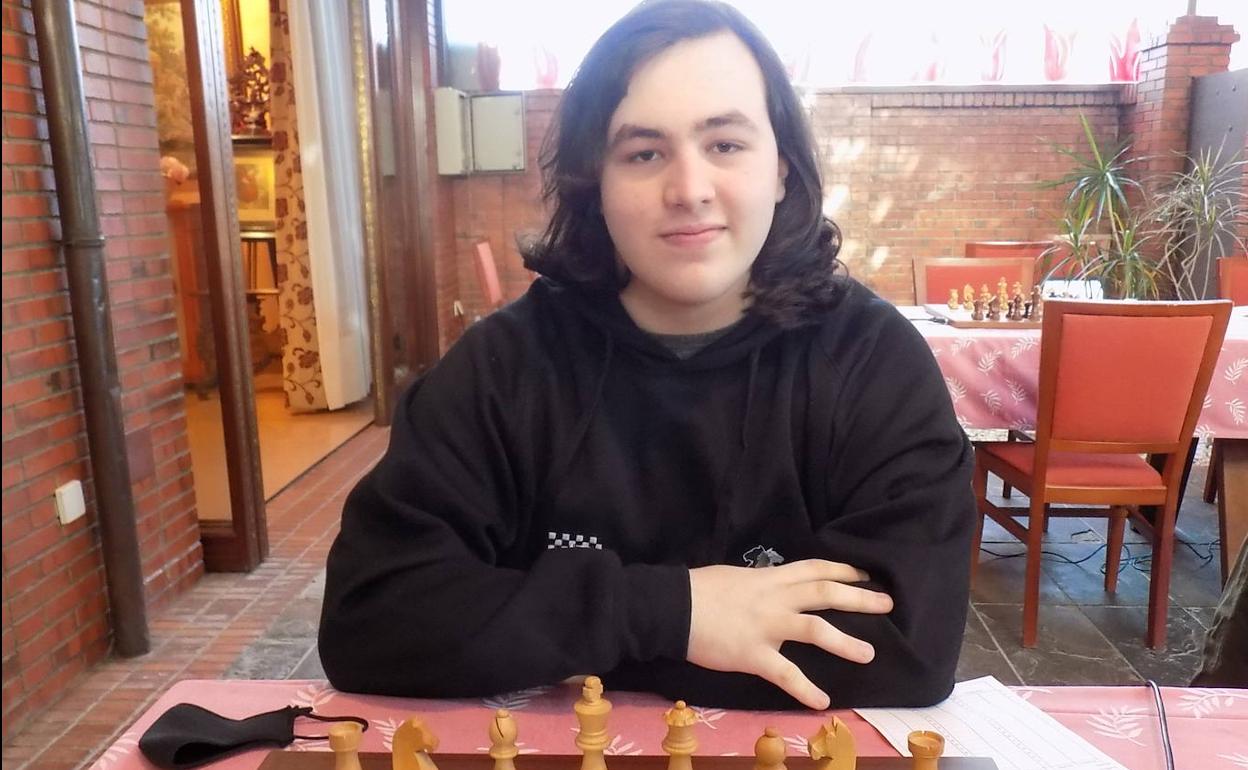 Eduardo Castro, campeón de Asturias sub 18.