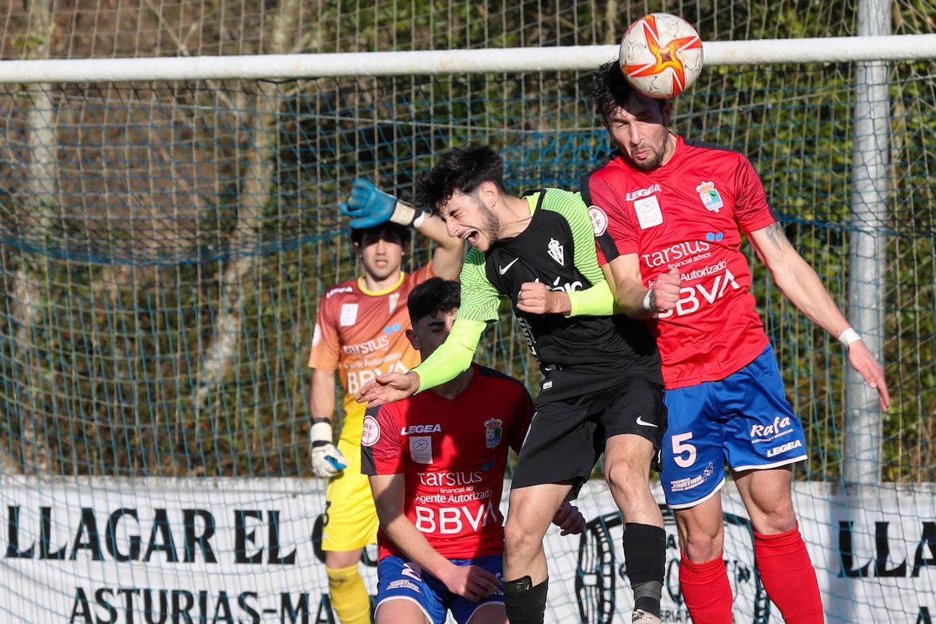 Fotos: Las mejores jugadas del Colunga - Sporting B