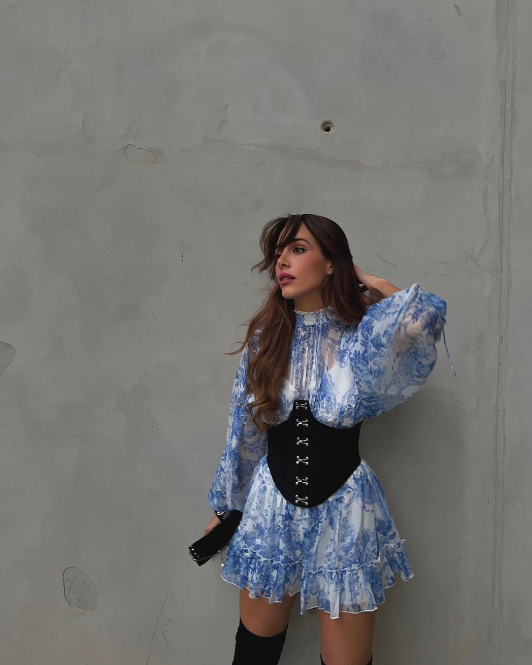 Rocío Osorno rescata el corsé. 