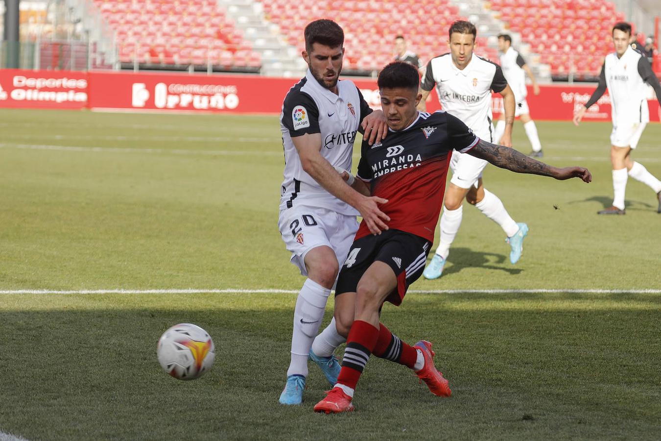 Djuka, Aitor y Rivera firman los tantos rojiblancos en un buen partido de los hombres de Gallego