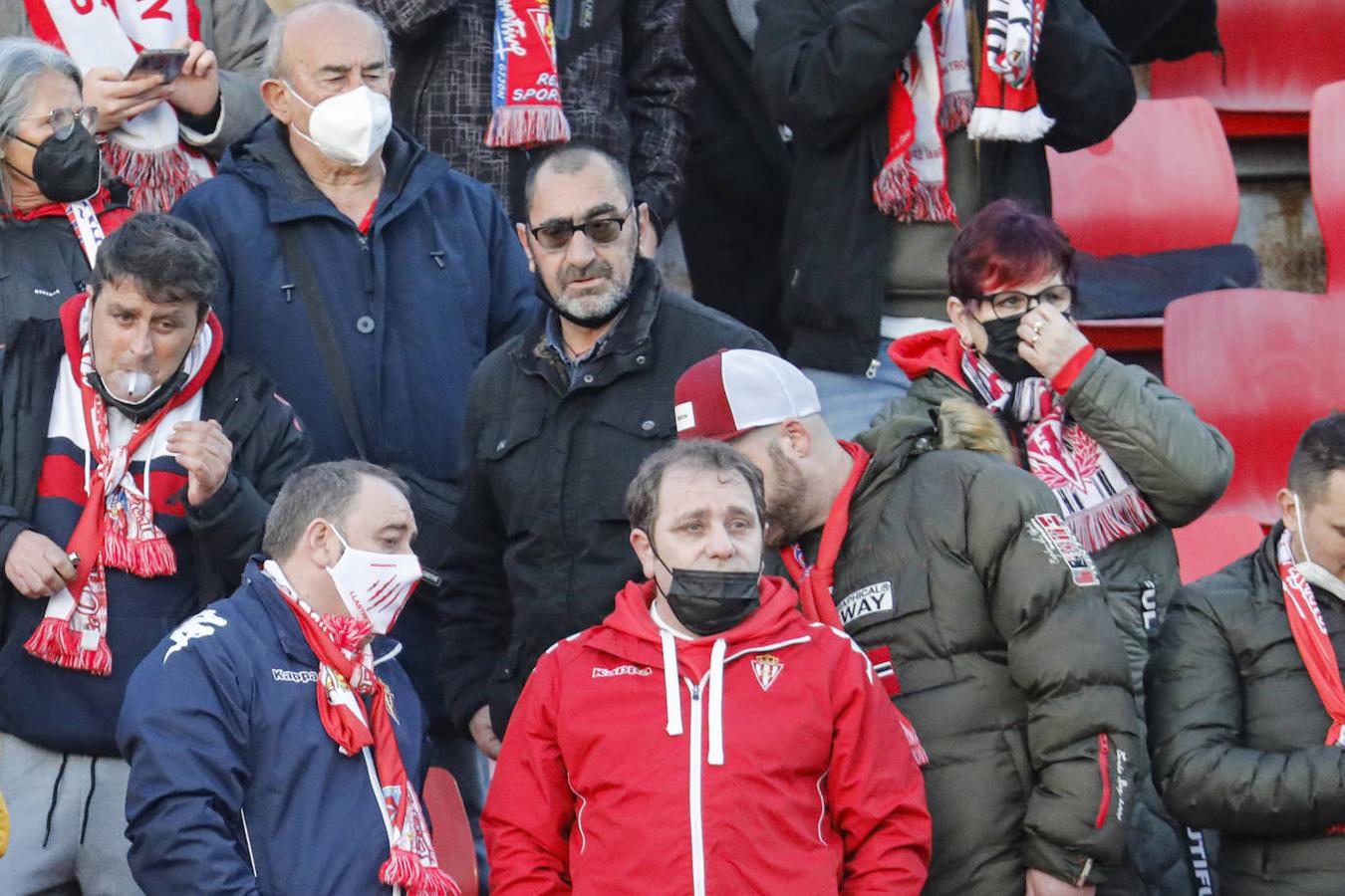 Fotos: ¿Estuviste en el Mirandés - Sporting? ¡Búscate!