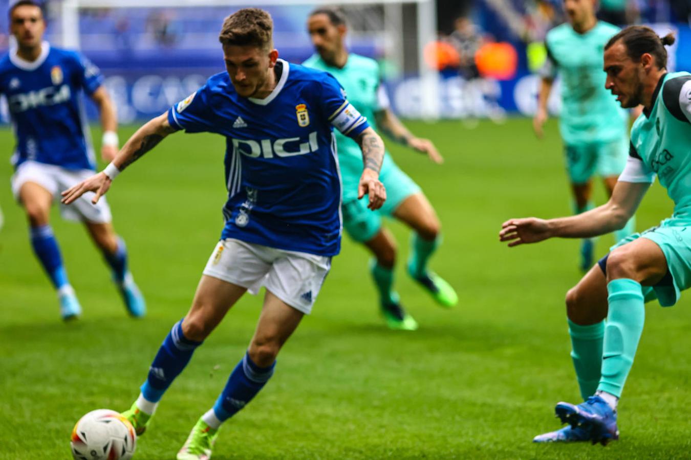 Fotos: Las mejores jugadas entre el Real Oviedo y el Huesca (3-3)