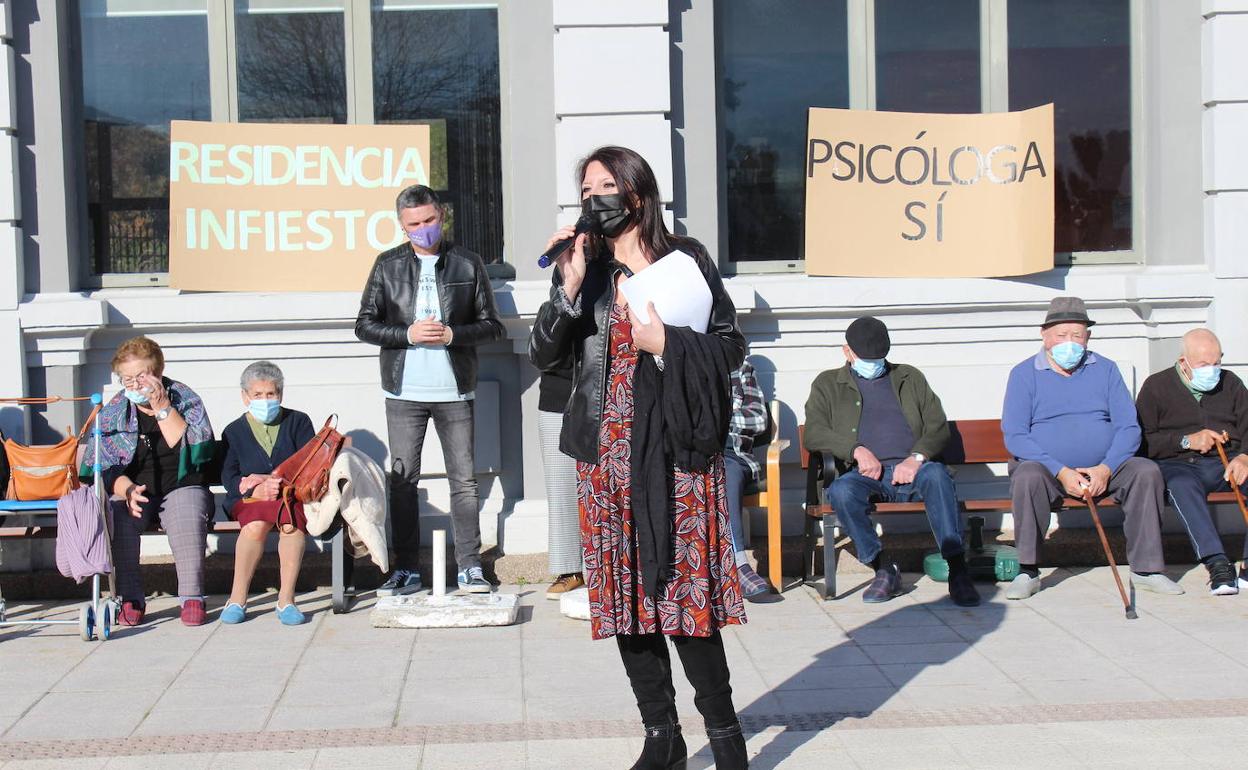 Carmen Sánchez, psicóloga en la residencia del ERA de Infiesto