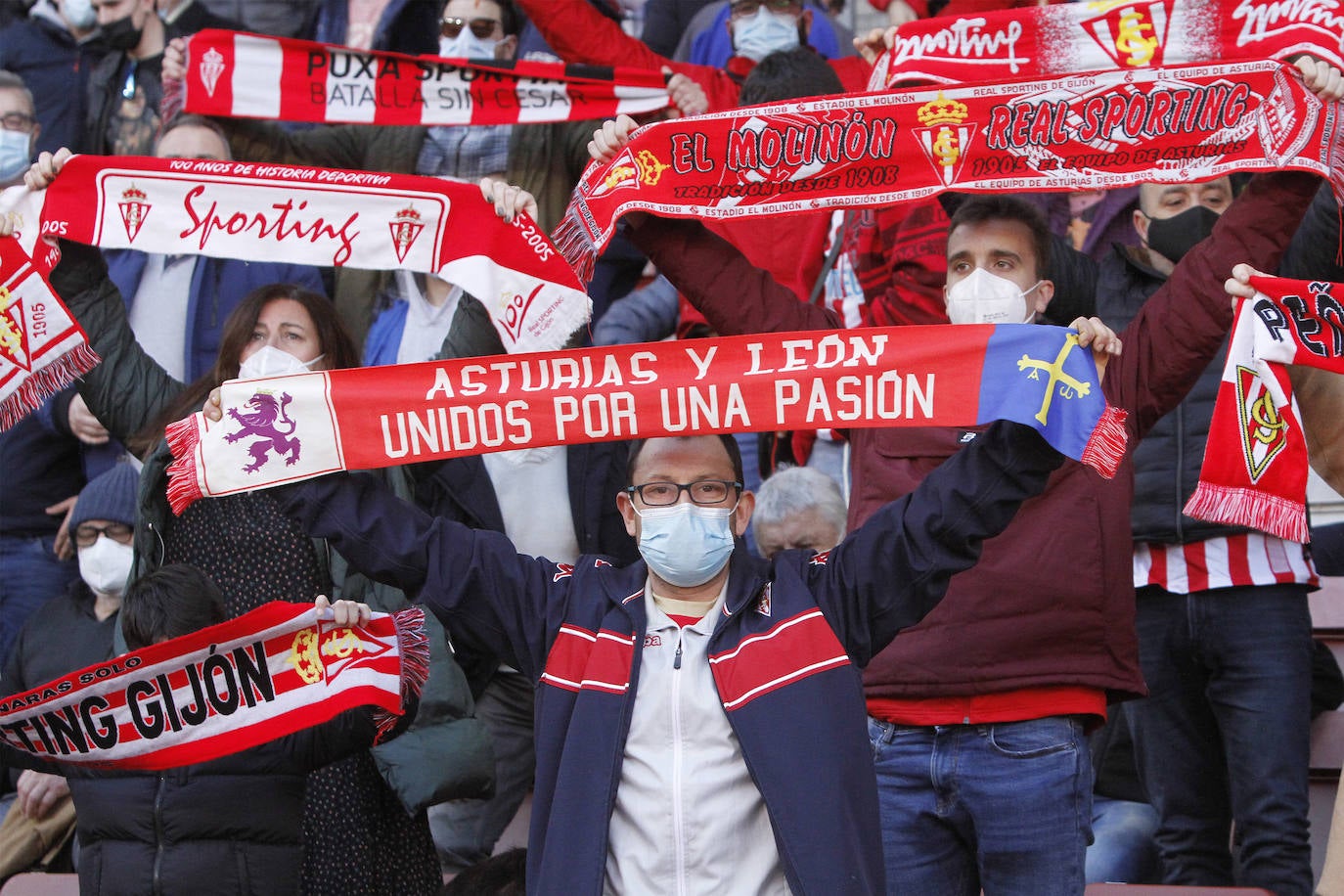 Fotos: ¿Estuviste en el Sporting-Ponferradina? ¡Búscate!