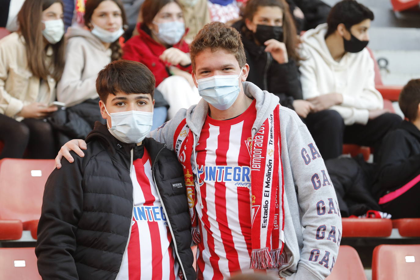 Fotos: ¿Estuviste en el Sporting-Ponferradina? ¡Búscate!