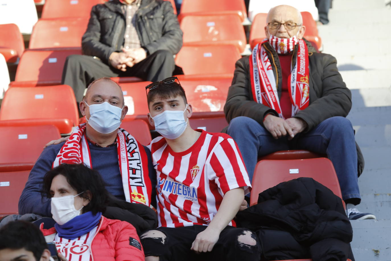 Fotos: ¿Estuviste en el Sporting-Ponferradina? ¡Búscate!