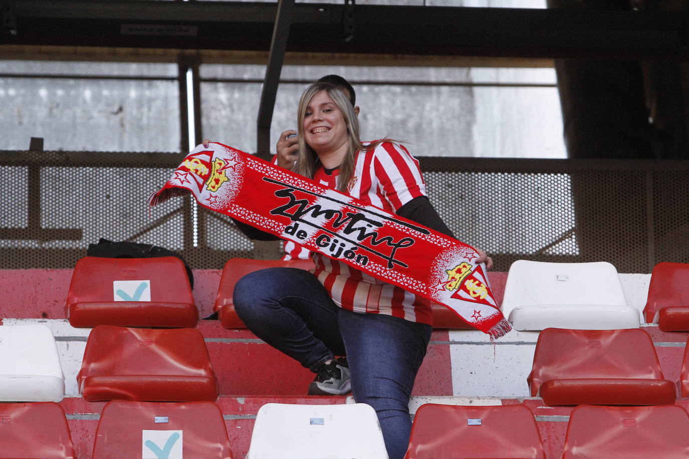 Fotos: ¿Estuviste en el Sporting-Ponferradina? ¡Búscate!