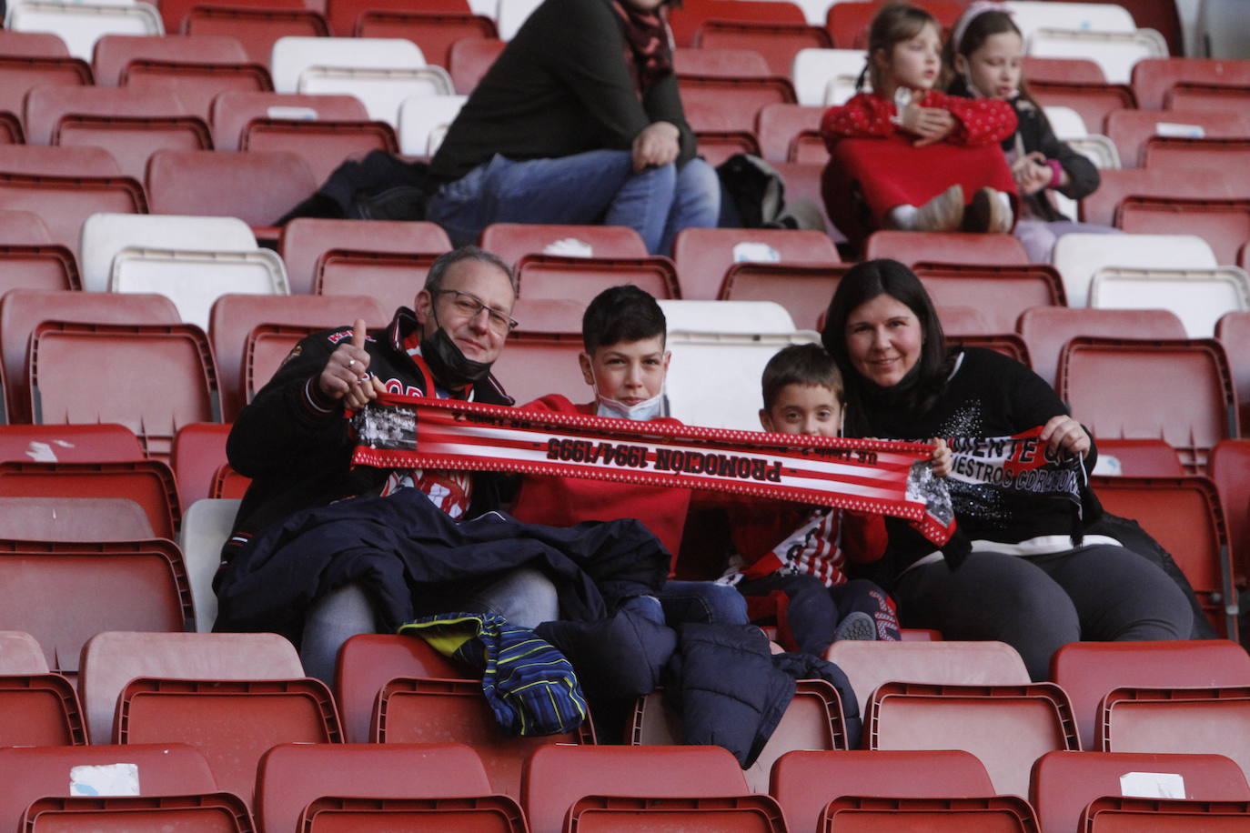 Fotos: ¿Estuviste en el Sporting-Ponferradina? ¡Búscate!