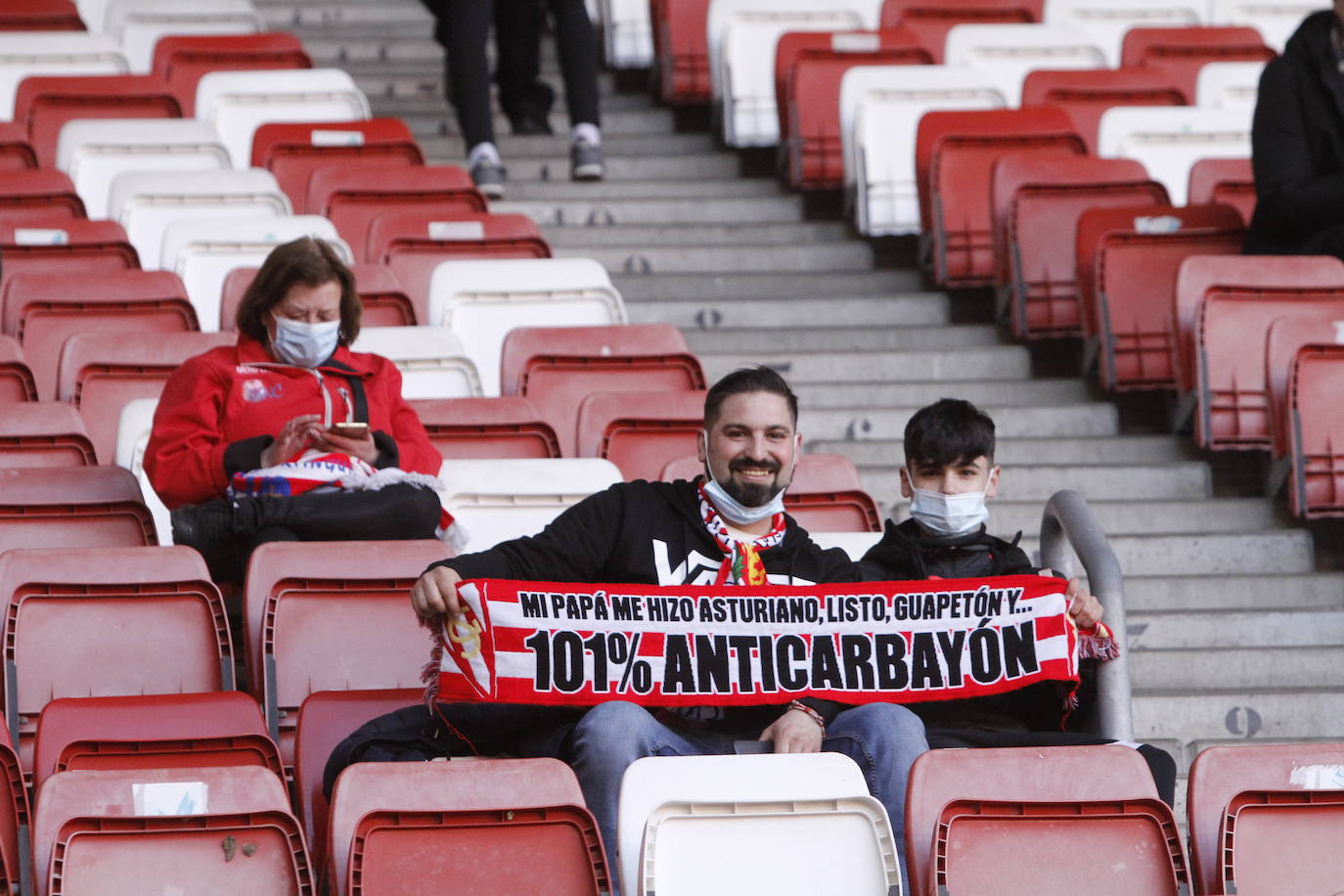 Fotos: ¿Estuviste en el Sporting-Ponferradina? ¡Búscate!