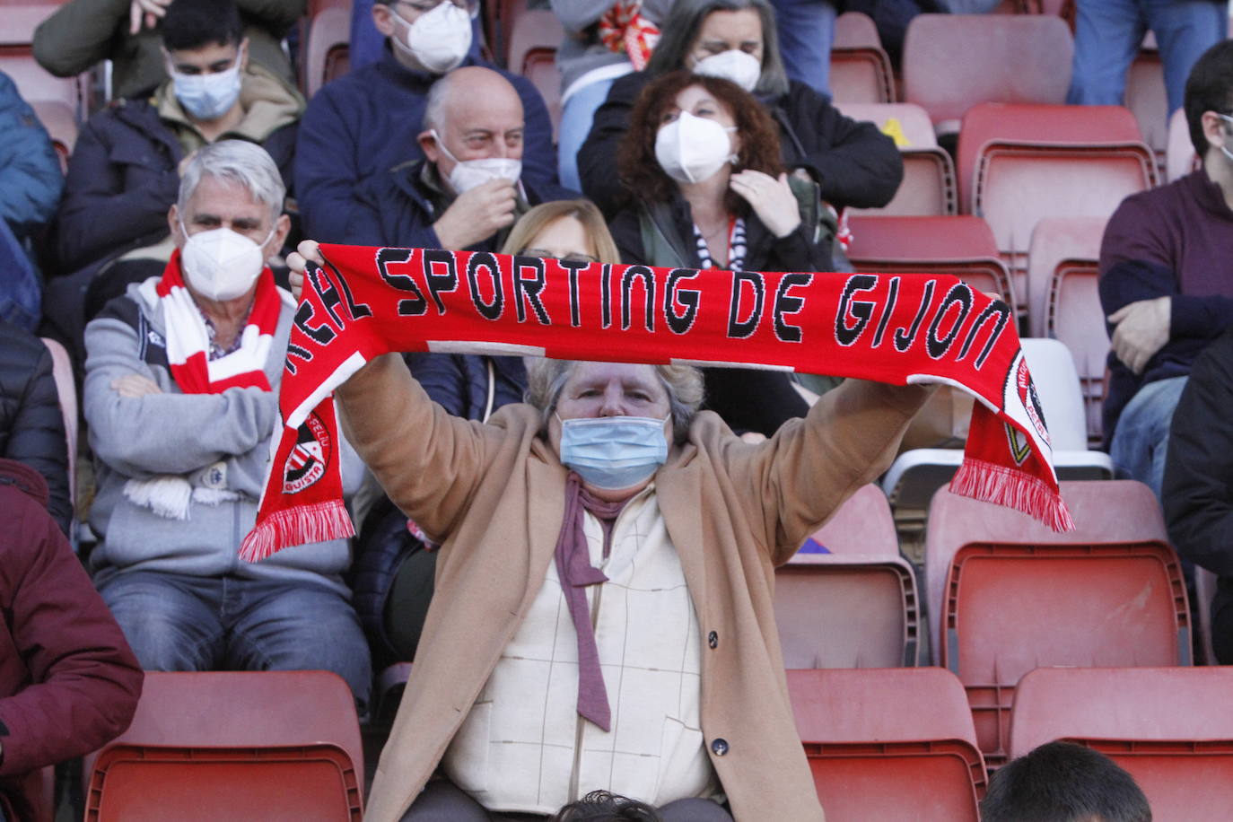 Fotos: ¿Estuviste en el Sporting-Ponferradina? ¡Búscate!