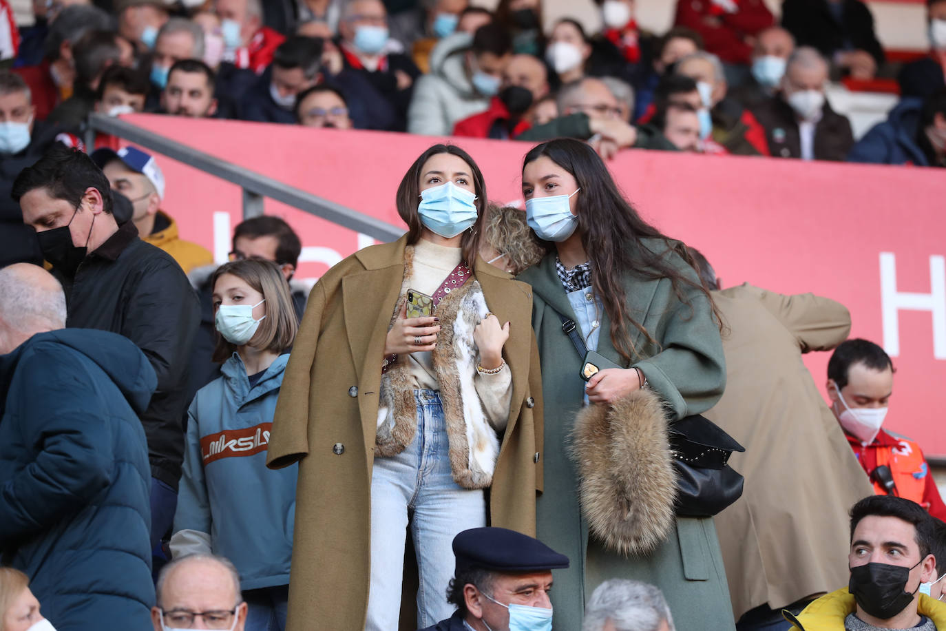 Fotos: ¿Estuviste en el Sporting-Ponferradina? ¡Búscate!