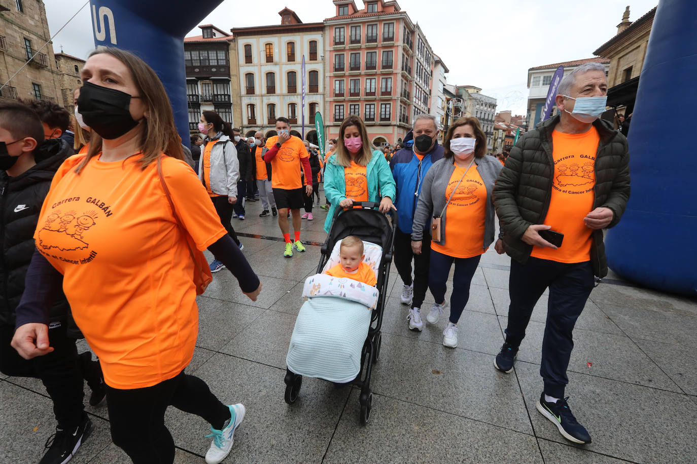 52 concejos de la región se visten de naranja en una carrera colectiva contra el cáncer infantil, organizada por la Asociación Galbán. El objetivo, recaudar fondos para promover la investigación bajo el lema «Una mejor supervivencia es posible». 