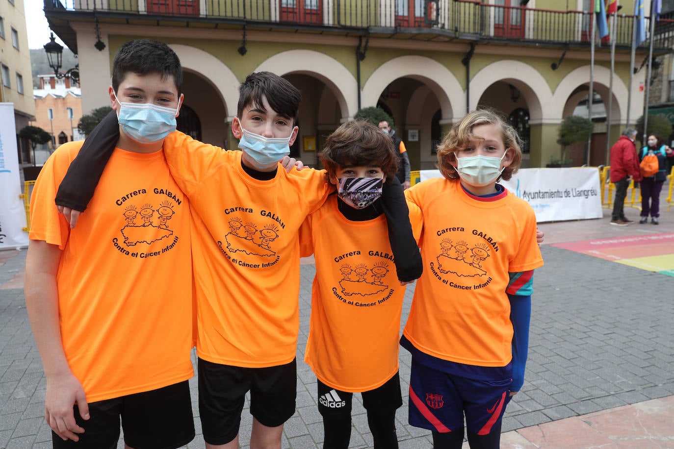 52 concejos de la región se visten de naranja en una carrera colectiva contra el cáncer infantil, organizada por la Asociación Galbán. El objetivo, recaudar fondos para promover la investigación bajo el lema «Una mejor supervivencia es posible». 