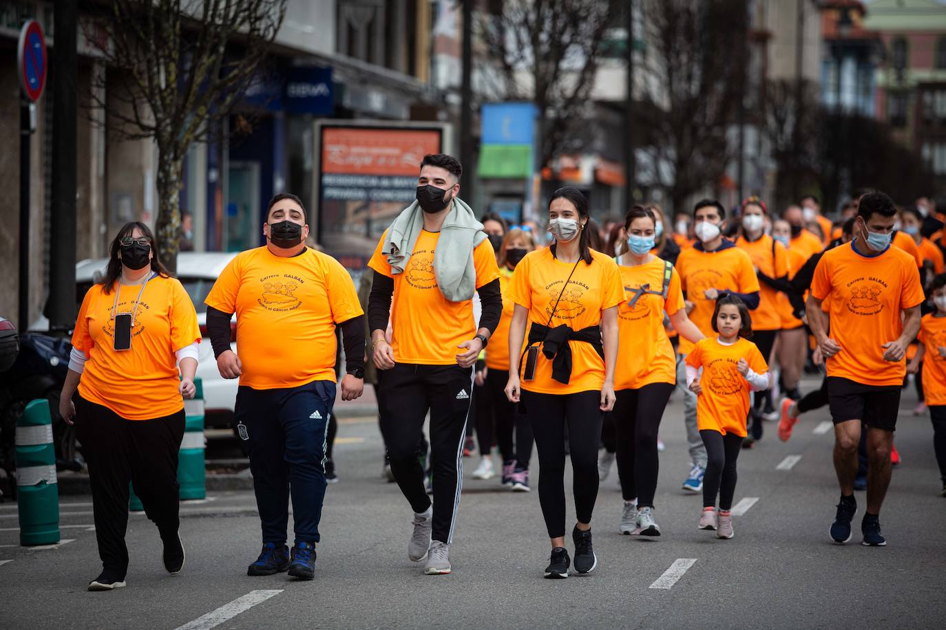 52 concejos de la región se visten de naranja en una carrera colectiva contra el cáncer infantil, organizada por la Asociación Galbán. El objetivo, recaudar fondos para promover la investigación bajo el lema «Una mejor supervivencia es posible». 