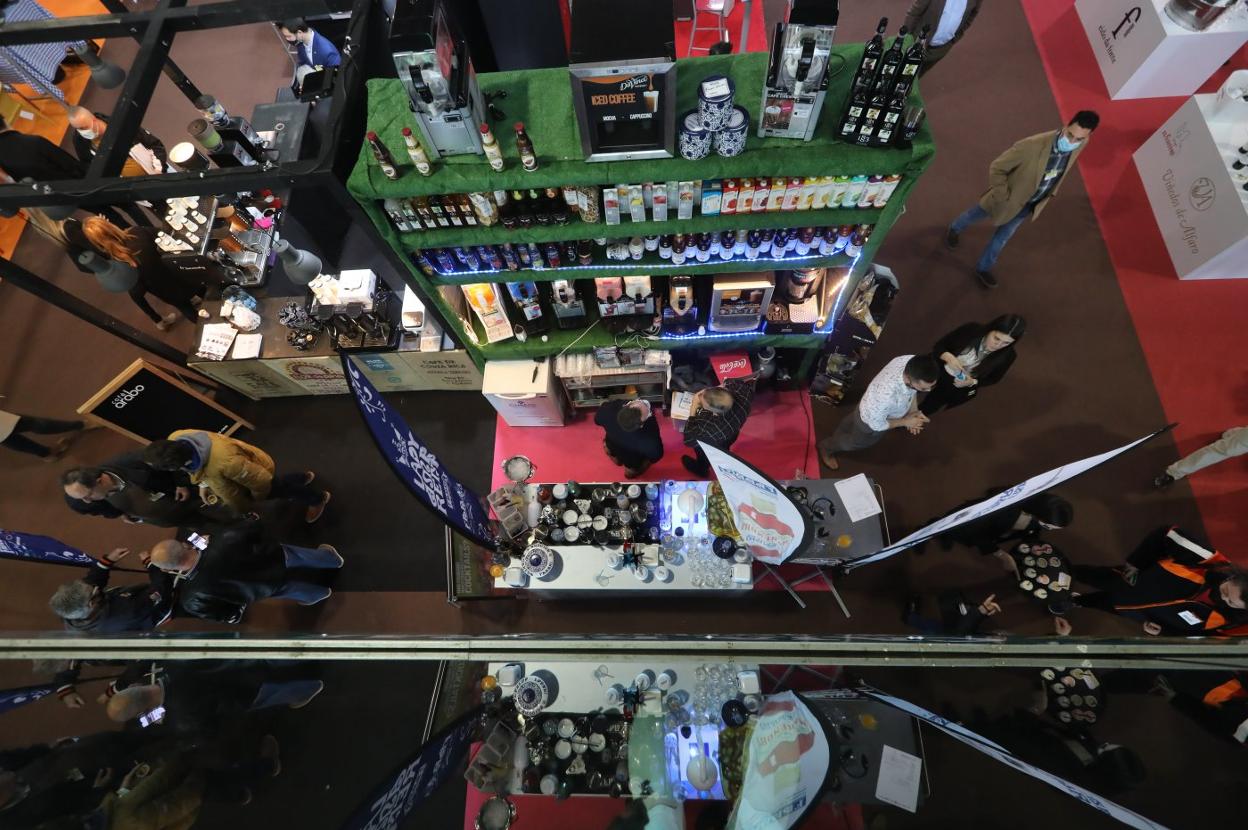 Uno de los llamativos estands de Salenor. 