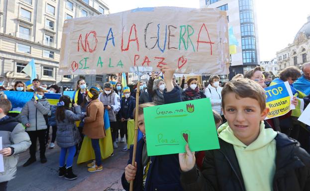 Centenares de personas se concentraron en La Escandalera.