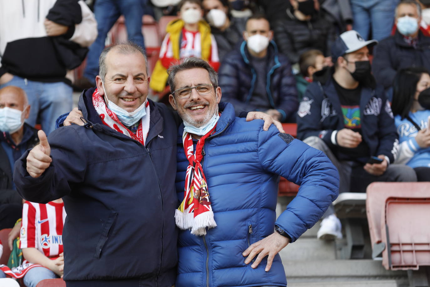 Fotos: ¿Estuviste en el Sporting - Zaragoza? ¡Búscate!