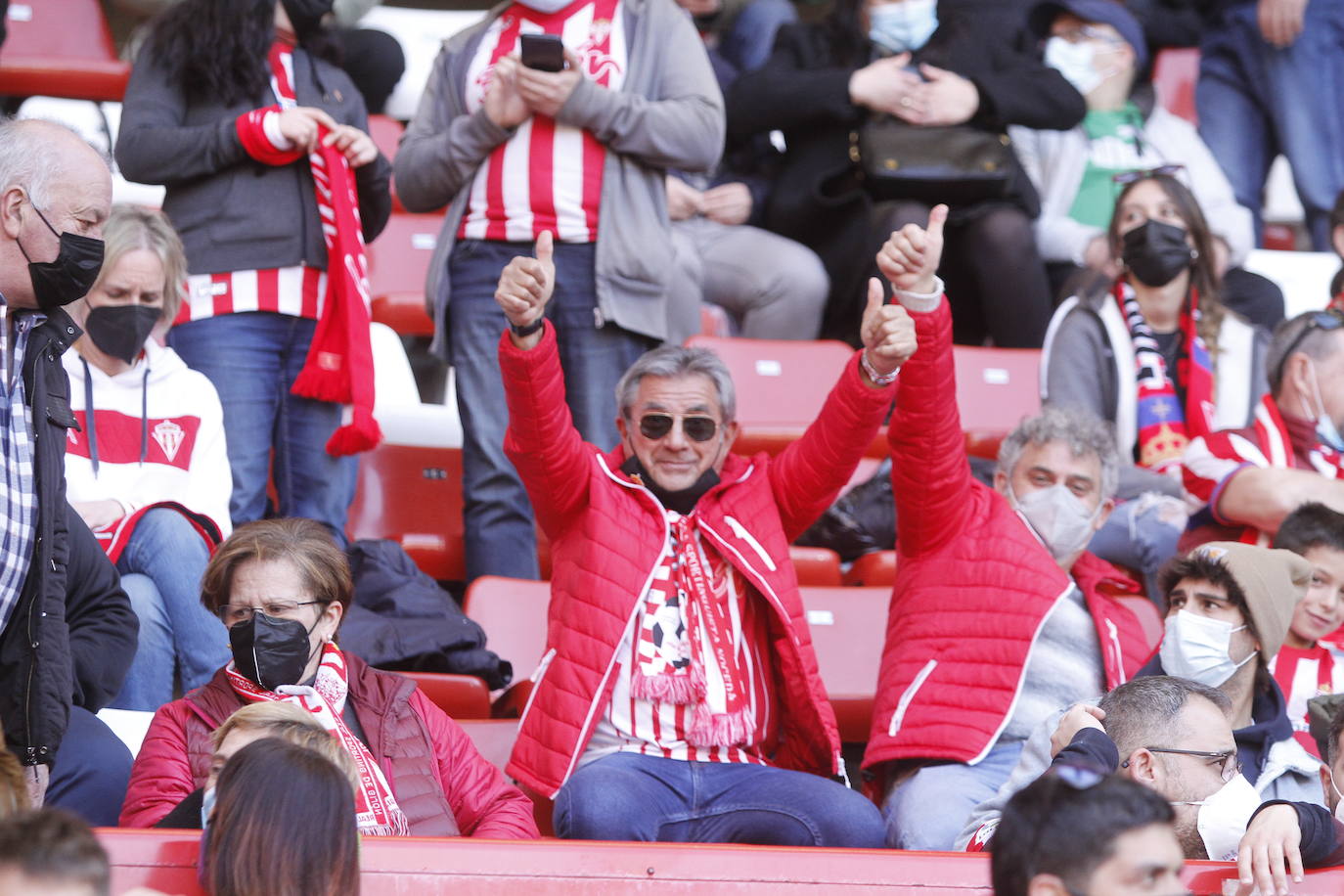 Fotos: ¿Estuviste en el Sporting - Zaragoza? ¡Búscate!