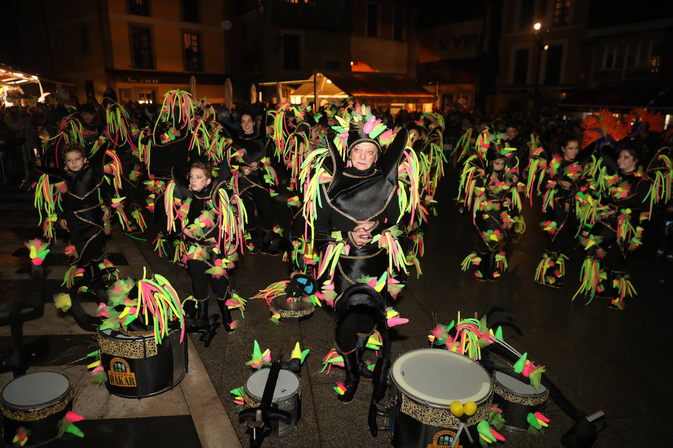 «Hasta el cielo llora su pérdida». Lo dijo su inseparable Conchi en la despedida al auténtico icono del Antroxu gijonés. Con su muerte y su entierro se ponía punto y final a cinco intensos días festivos donde las calles de Gijón se llenaron de carnaval. Porque había ganas tras un año de parón pandémico. Y ya quedan ganas para empezar a preparar el Antroxu 2023.