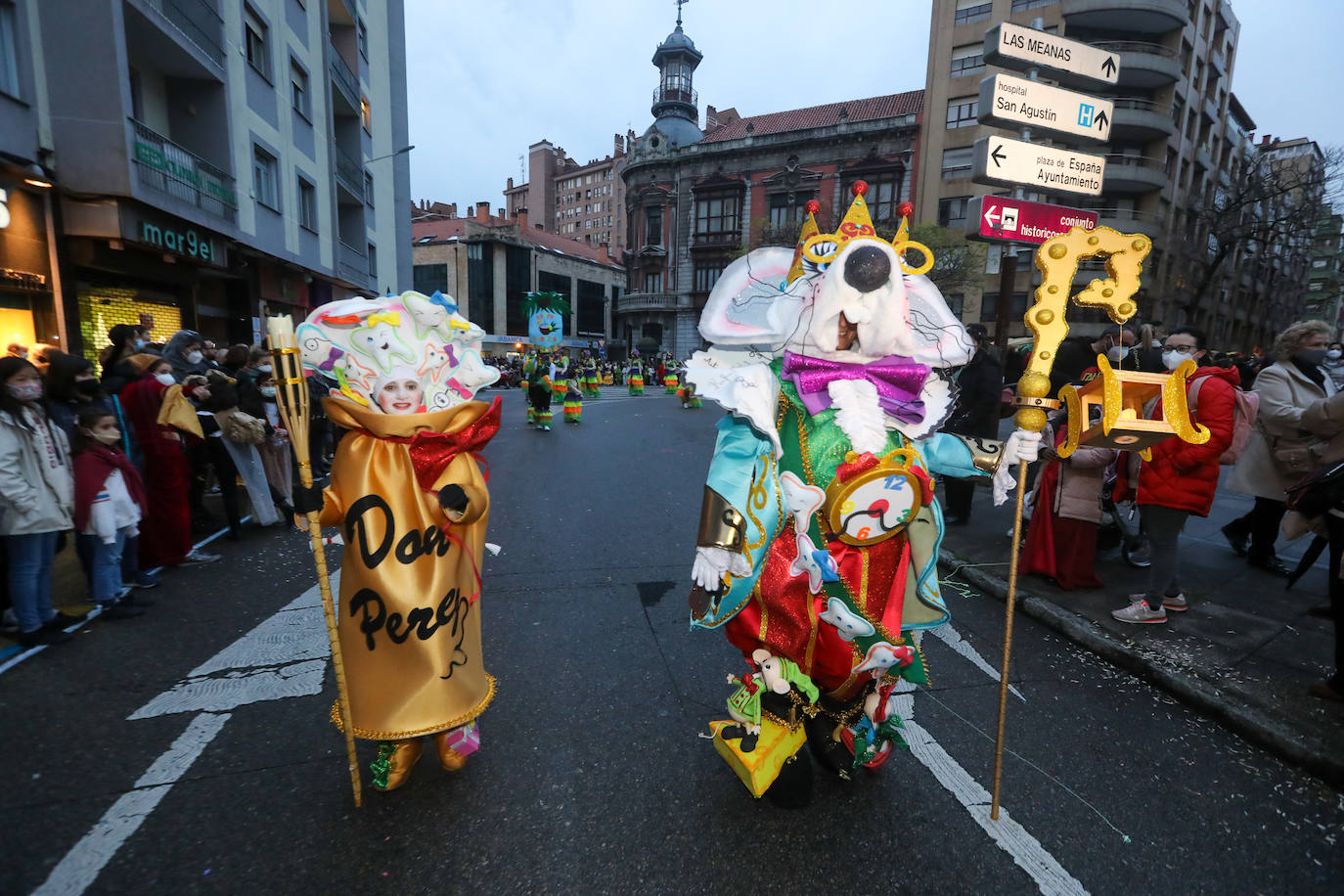 Fotos: Las calles se llenan de fantasía