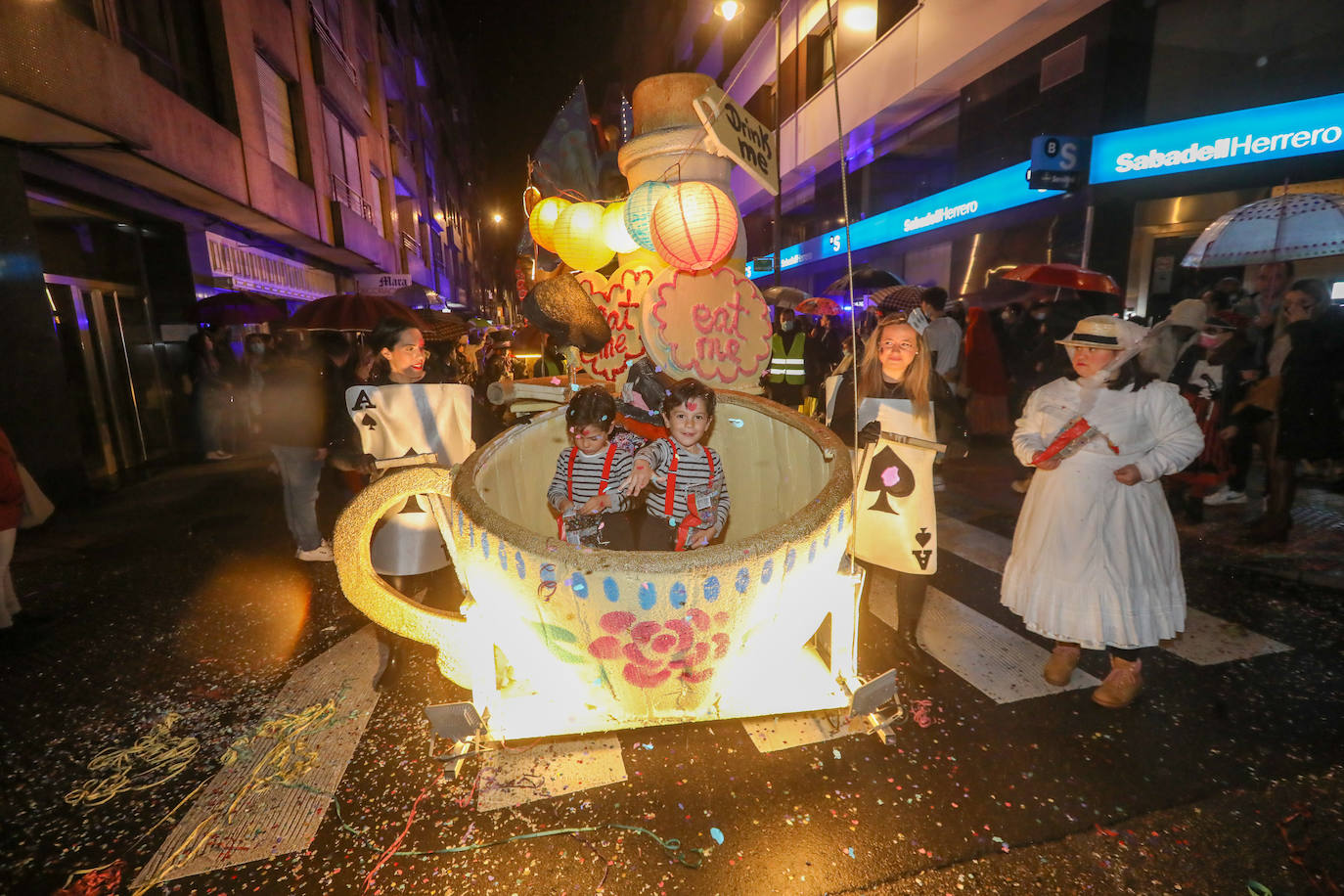 Fotos: Las calles se llenan de fantasía