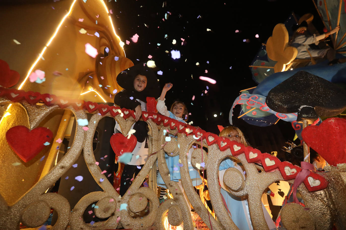 Fotos: Las calles se llenan de fantasía