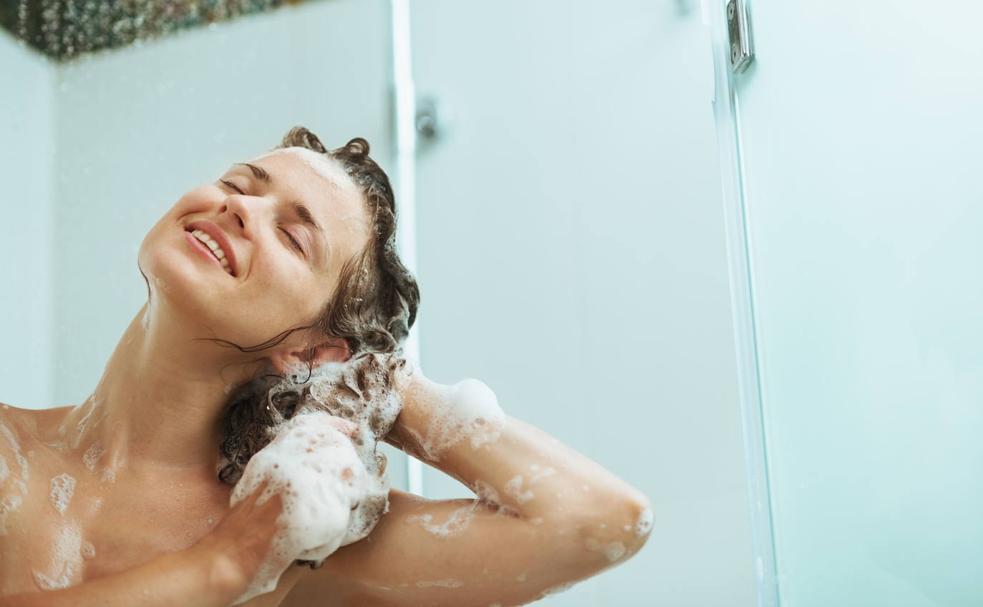 ¿Ducha por la mañana o ducha por la noche? Pros y contras de ambas opciones