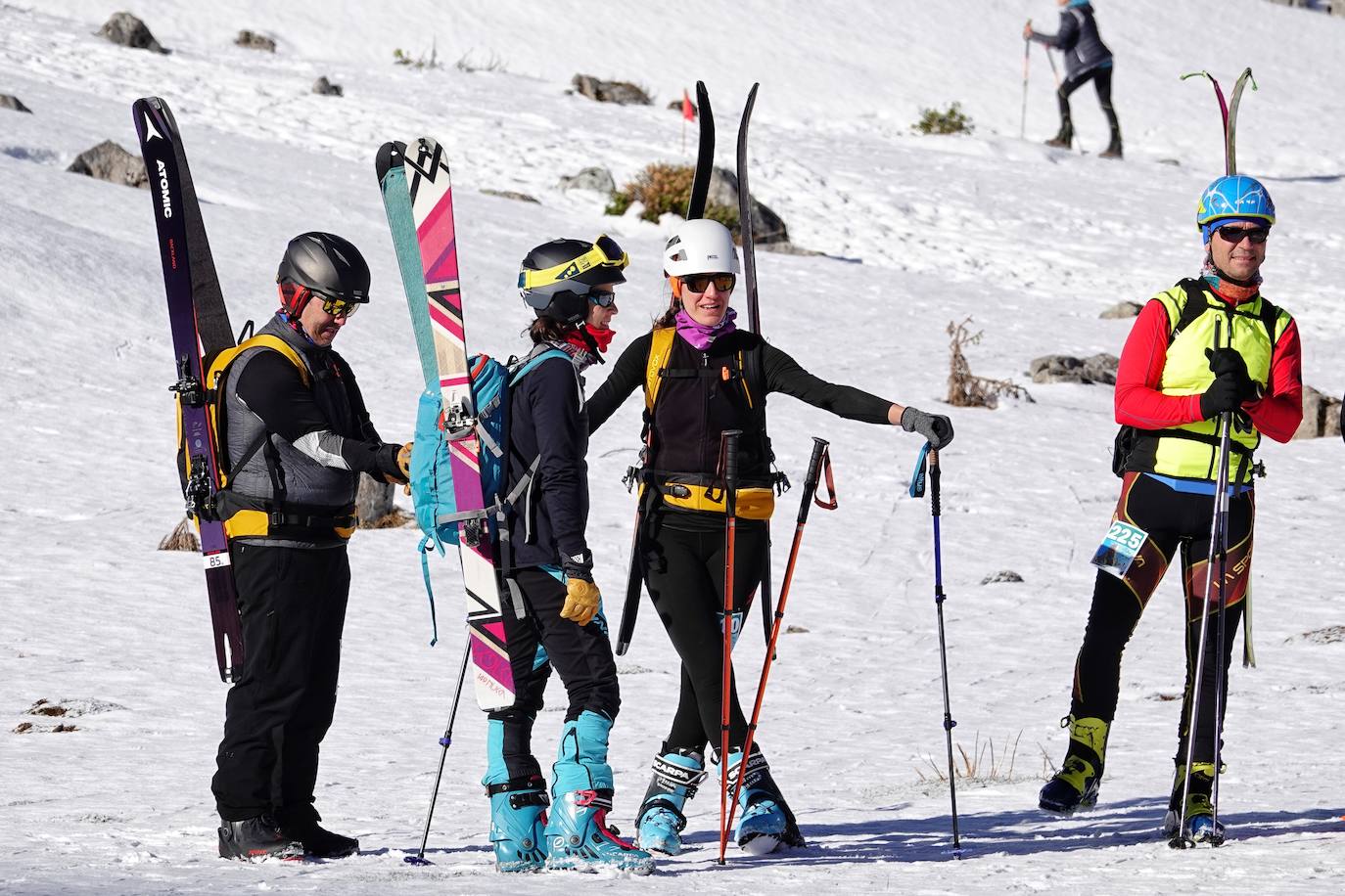 La carrera de esquí de montaña reúne este fin de semana a 120 participantes de toda España y Europa en el macizo de Andara, en los Picos
