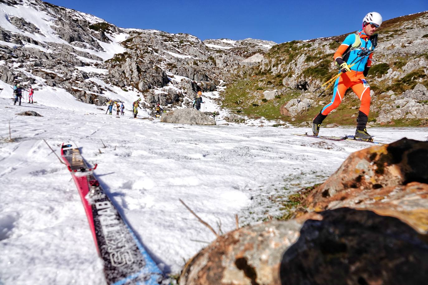 La carrera de esquí de montaña reúne este fin de semana a 120 participantes de toda España y Europa en el macizo de Andara, en los Picos
