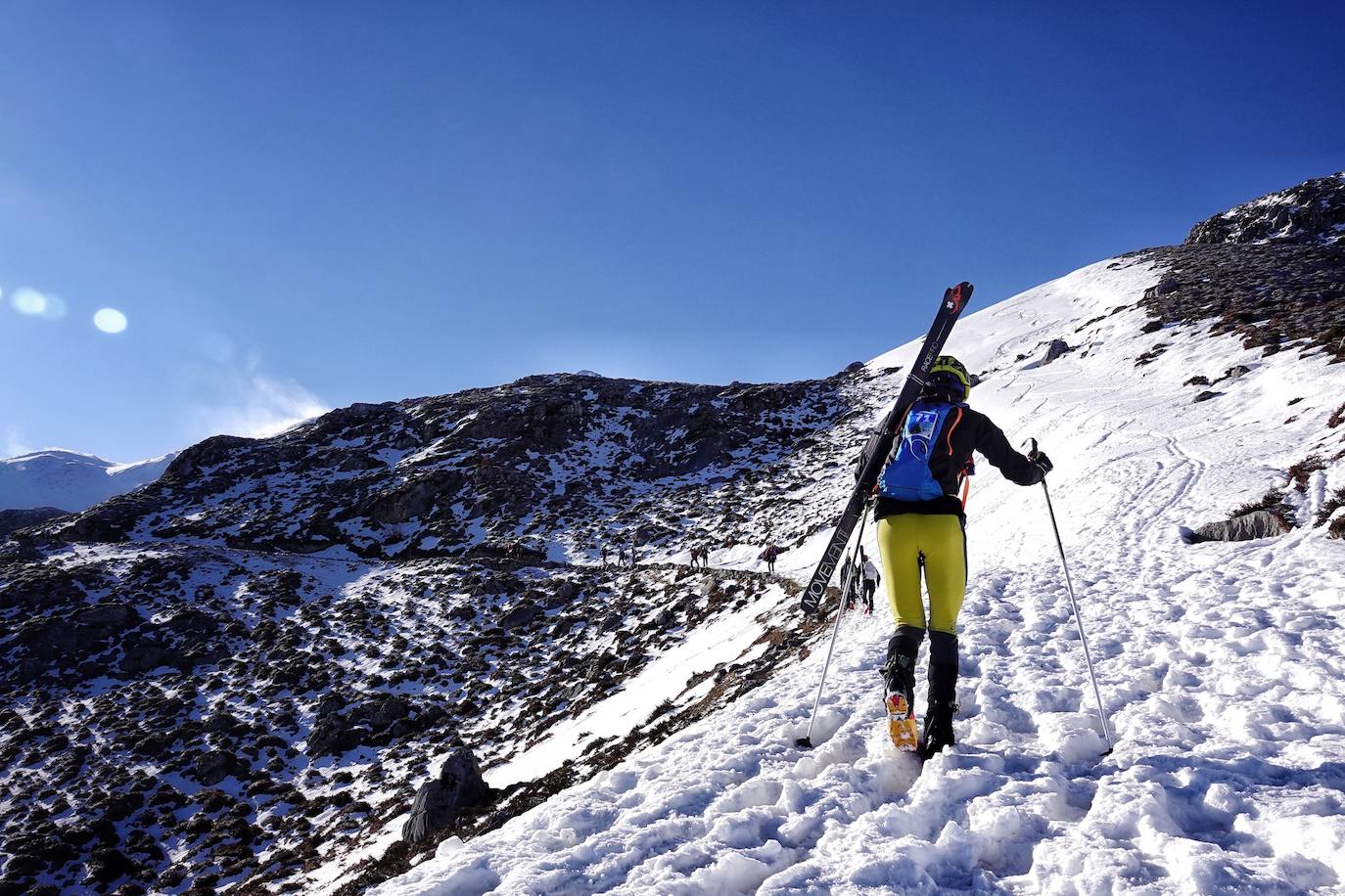 La carrera de esquí de montaña reúne este fin de semana a 120 participantes de toda España y Europa en el macizo de Andara, en los Picos