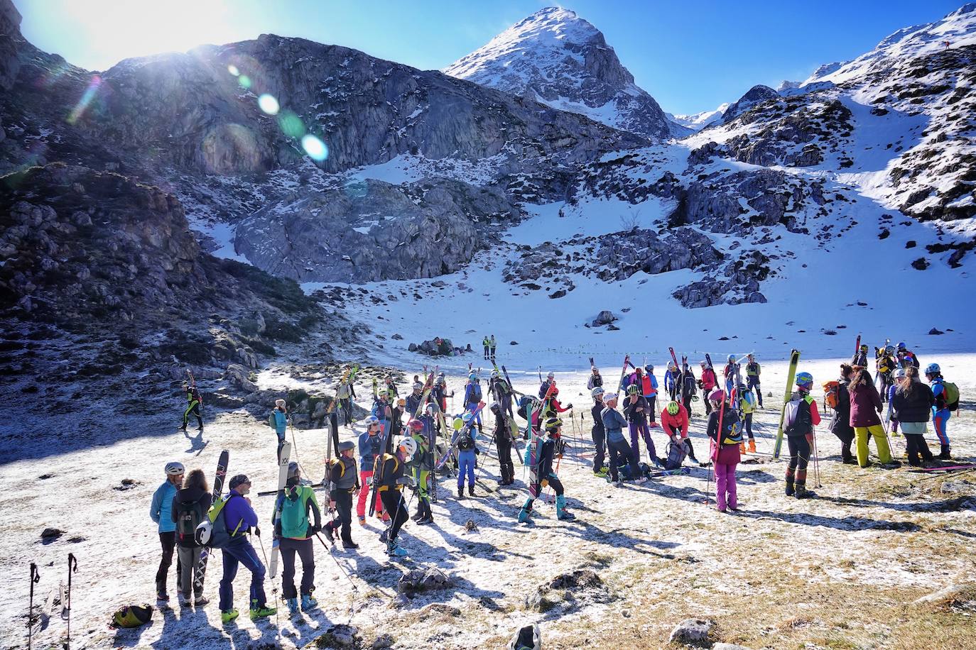 La carrera de esquí de montaña reúne este fin de semana a 120 participantes de toda España y Europa en el macizo de Andara, en los Picos
