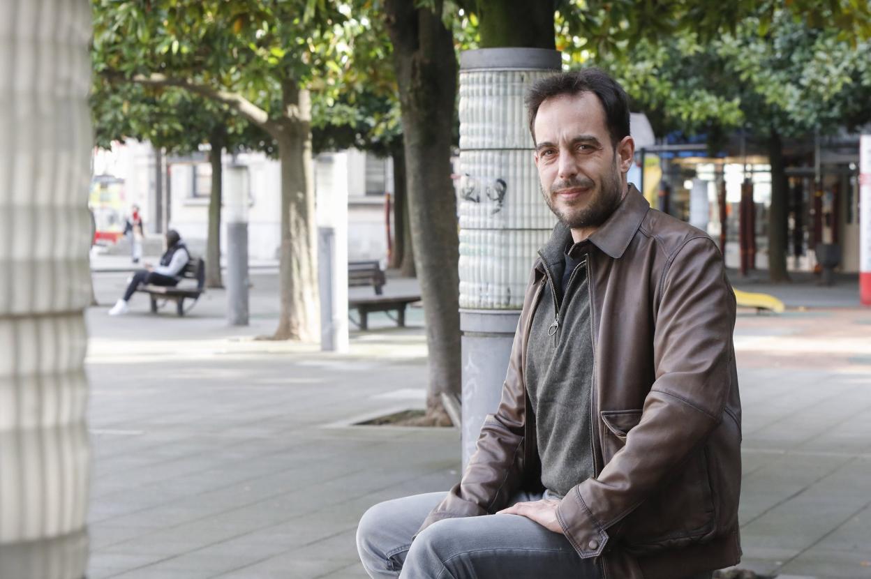 Lo más impactante es la separación de las familias, es muy duro de ver» |  El Comercio: Diario de Asturias
