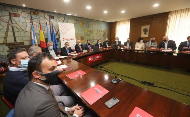 Las cámaras de comercio exigen medidas «extraordinarias y urgentes» para salvar la economía asturiana