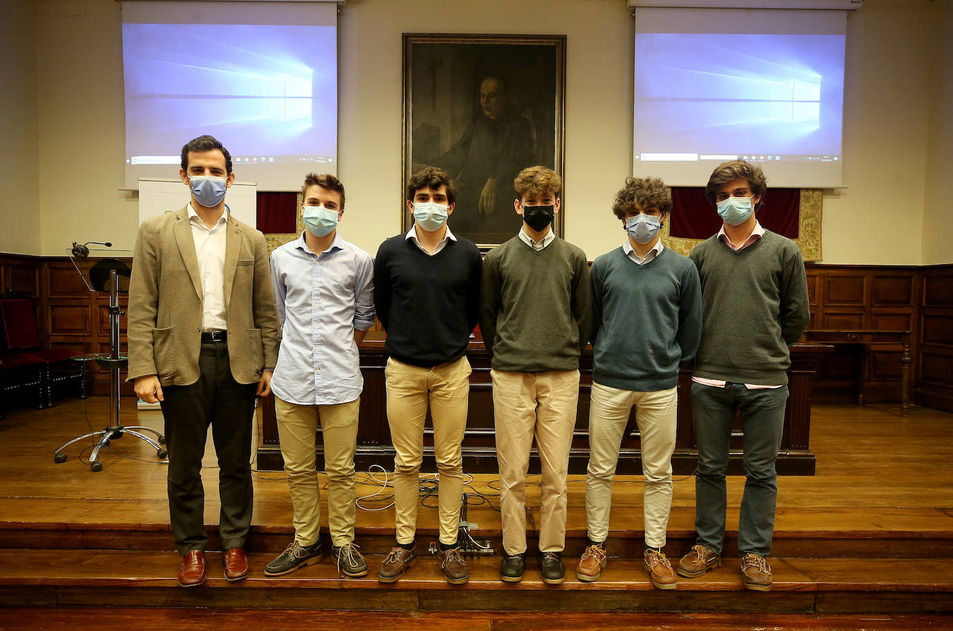 El colegio de Fomento Los Robles presentaron el proyecto 'Health care' en la categoría de menores de 18 años.