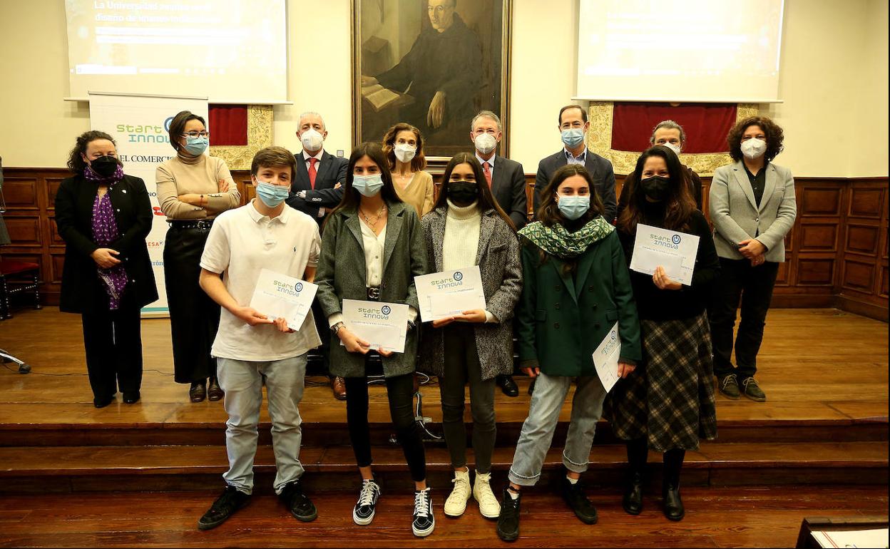 Grupo del Colegio San Ignacio, ganador con el proyecto 'Sekin' 