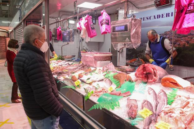 Harina, aceite, pollo y pasta, los alimentos más afectados por la huelga del transporte