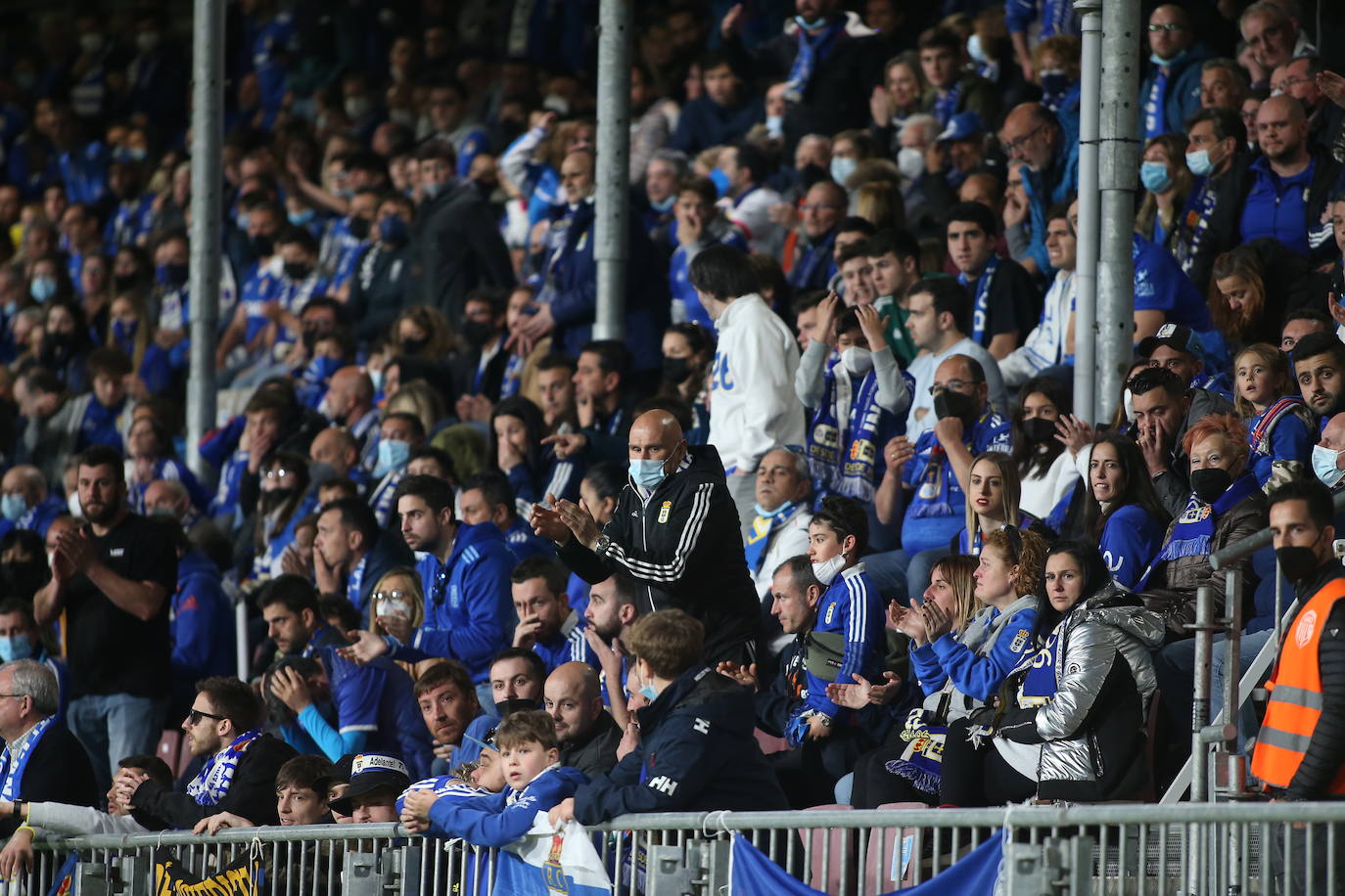 Fotos: ¿Estuviste en el Lugo - Real Oviedo? ¡Búscate!